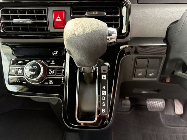 DAIHATSU TANTO CUSTOM 2020 Image 31