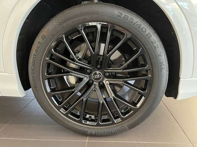 AUDI Q8 2025 Image 31