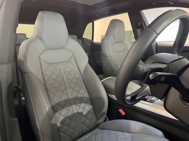 AUDI Q8 2025 Image 31