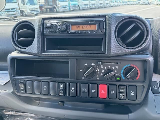 HINO DUTRO 2025 Image 31