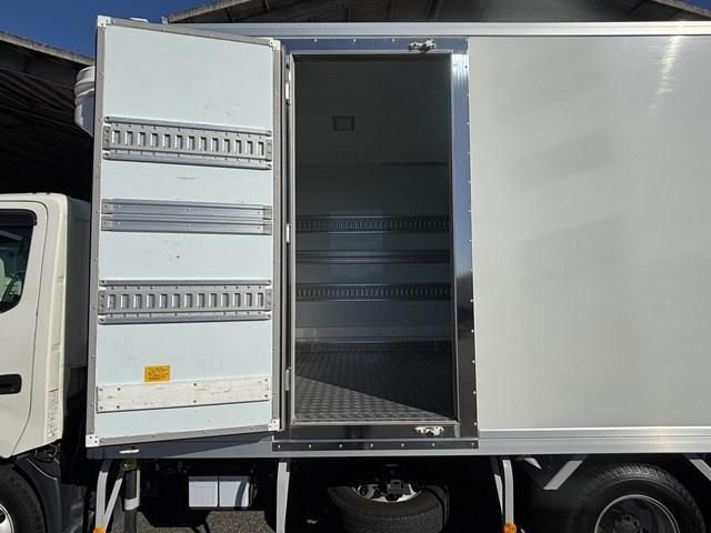 HINO DUTRO 2022 Image 31