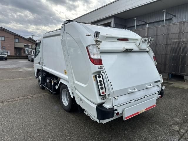 MITSUBISHI CANTER 2018 Image 31