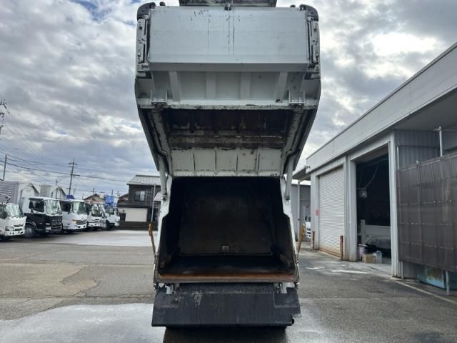 MITSUBISHI CANTER 2018 Image 31