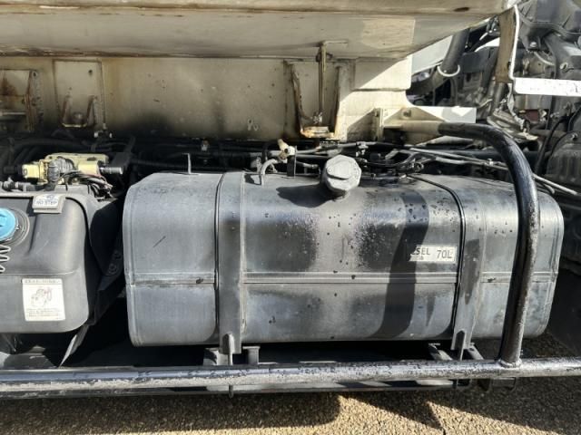 MITSUBISHI CANTER 2018 Image 31