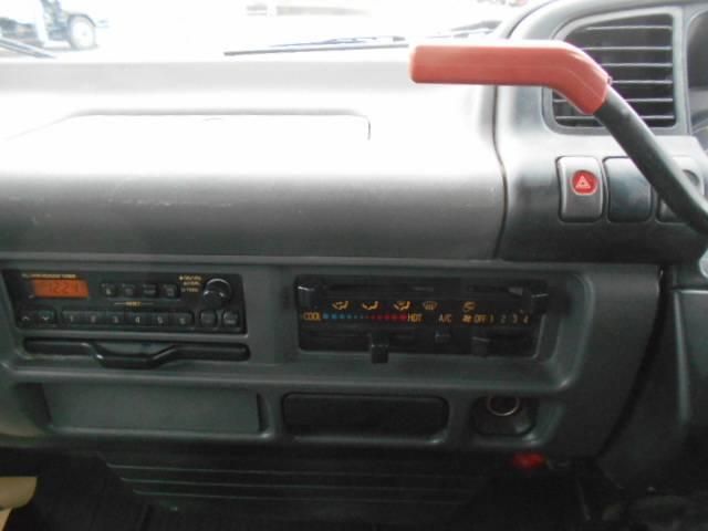 ISUZU ELF 2002 Image 31