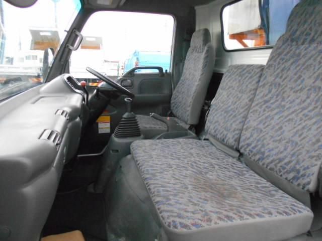 ISUZU ELF 2002 Image 31