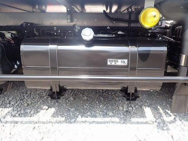 MITSUBISHI CANTER 2025 Image 31