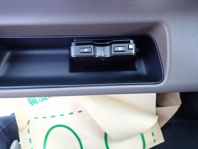 MITSUBISHI CANTER 2025 Image 31