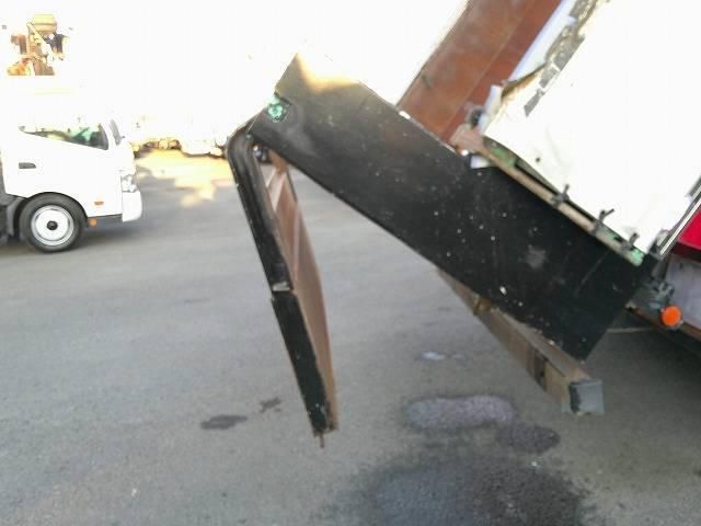 MITSUBISHI FUSOU FIGHTER 2013 Image 31