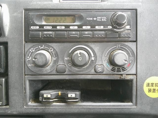 MITSUBISHI FUSOU FIGHTER 2013 Image 31