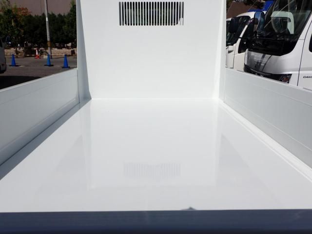 MITSUBISHI CANTER 2025 Image 31