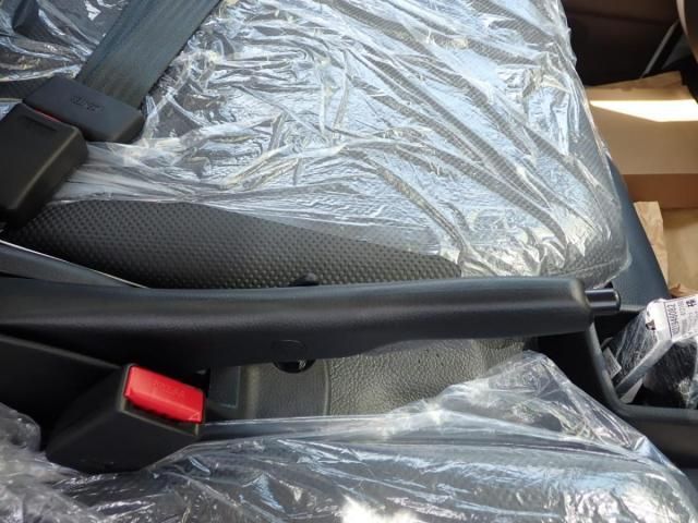 MITSUBISHI CANTER 2025 Image 31