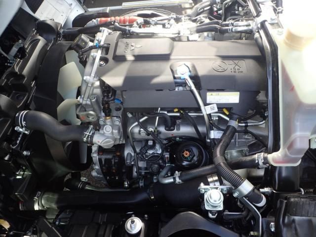 MITSUBISHI CANTER 2025 Image 31