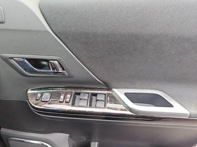 TOYOTA ALPHARD 2013 Image 31