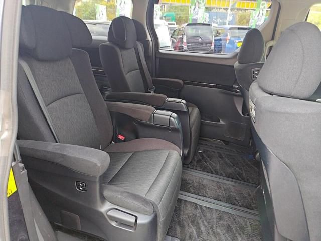 TOYOTA ALPHARD 2013 Image 31