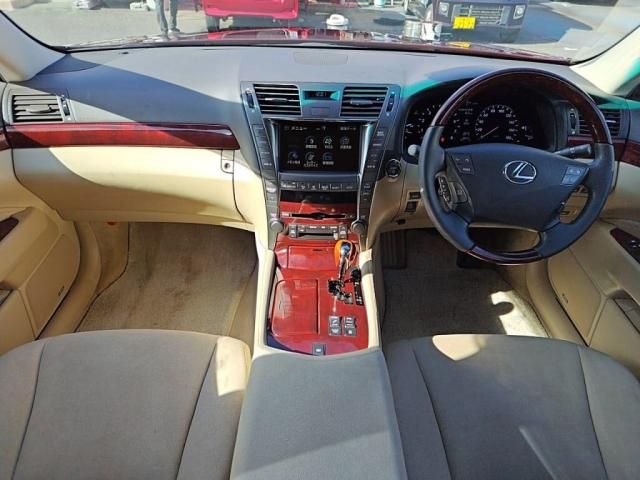 TOYOTA LEXUS LS600H 2008 Image 31