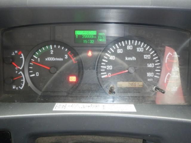 ISUZU FORWARD 2017 Image 31