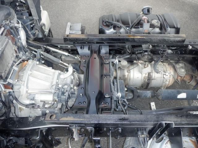 ISUZU ELF 2015 Image 31