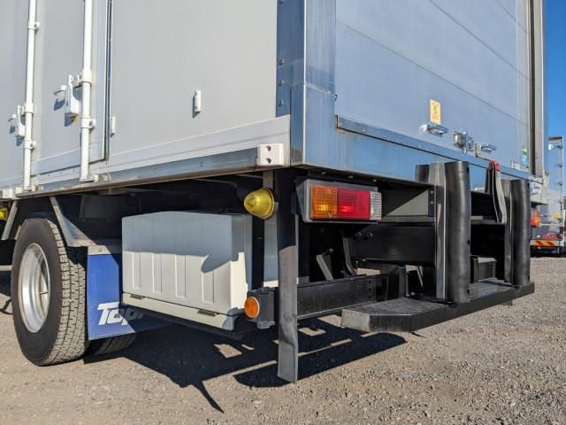 MITSUBISHI CANTER 2020 Image 31