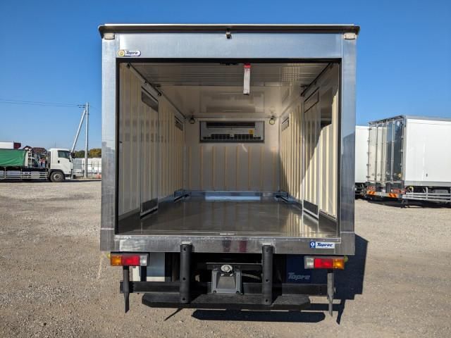 MITSUBISHI CANTER 2020 Image 31