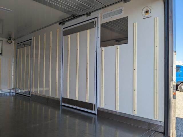 MITSUBISHI CANTER 2020 Image 31