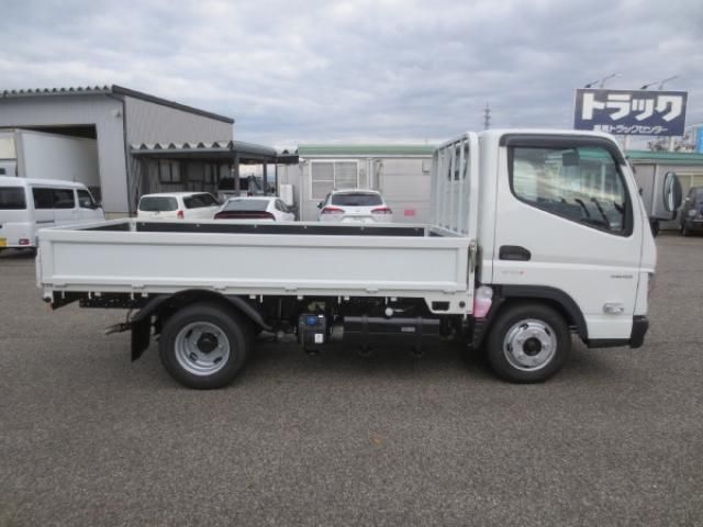 MITSUBISHI CANTER 2024 Image 31