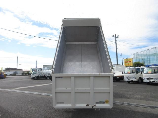 MITSUBISHI FUSOU FIGHTER 2014 Image 31