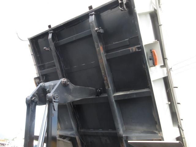 MITSUBISHI FUSOU FIGHTER 2014 Image 31