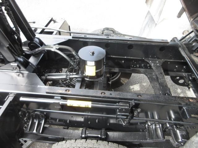 MITSUBISHI FUSOU FIGHTER 2014 Image 31