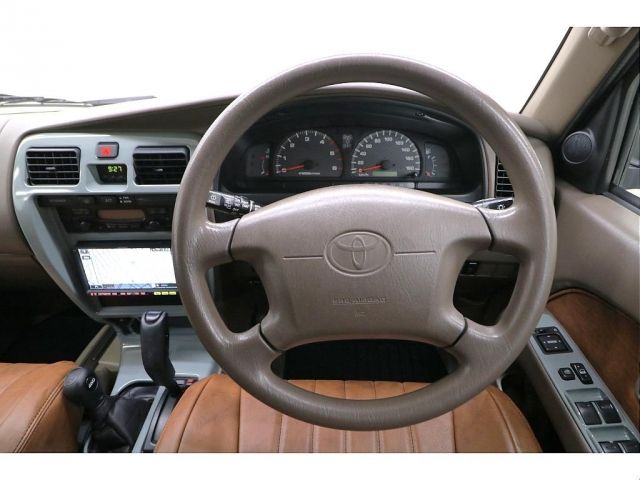 TOYOTA HILUXSURF WAGON 4WD 2001 Image 31