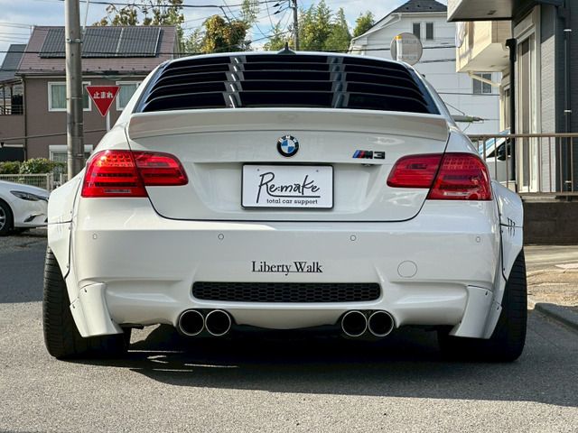 BMW M3 2008 Image 31