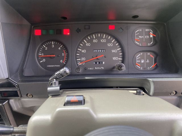 TOYOTA LANDCRUISER VAN 1998 Image 31