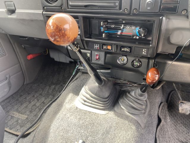 TOYOTA LANDCRUISER VAN 1998 Image 31