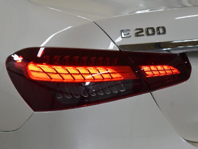 MERCEDES BENZ E CLAS 2020 Image 31