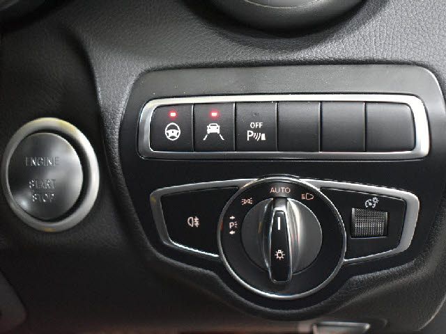 MERCEDES BENZ C CLAS 2017 Image 31