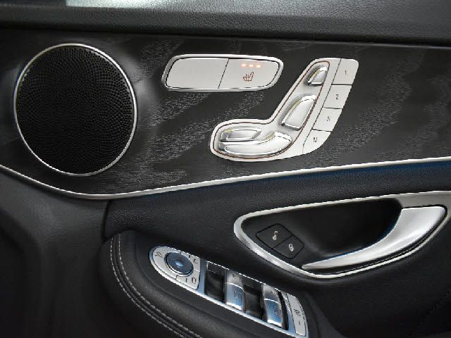 MERCEDES BENZ C CLAS 2017 Image 31
