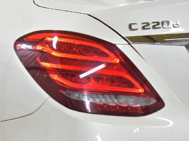 MERCEDES BENZ C CLAS 2017 Image 31