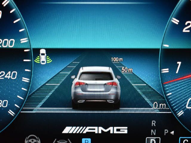 MERCEDES BENZ MERCEDES AMG GLB CLA 2023 Image 31