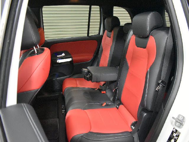 MERCEDES BENZ MERCEDES AMG GLB CLA 2023 Image 31