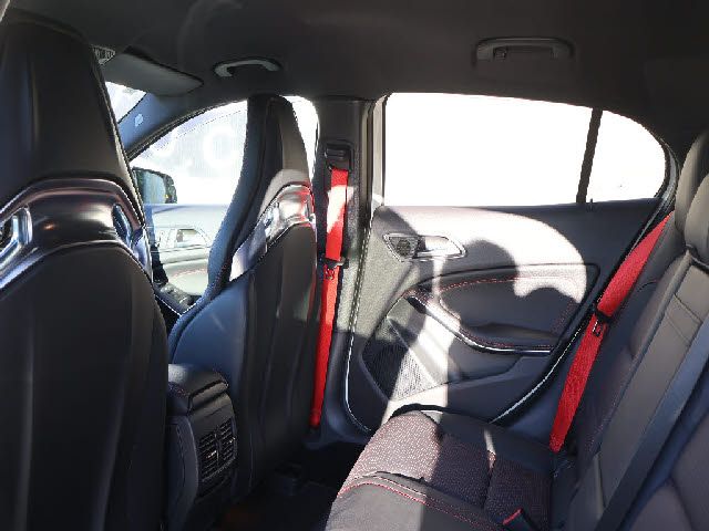 AMG GLA CLASS 2014 Image 31