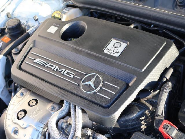 AMG GLA CLASS 2014 Image 31