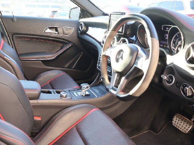 AMG GLA CLASS 2014 Image 31