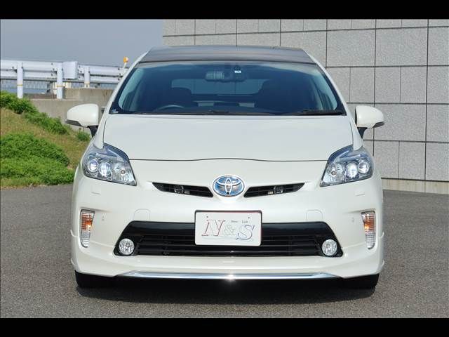 TOYOTA PRIUS 2013 Image 31
