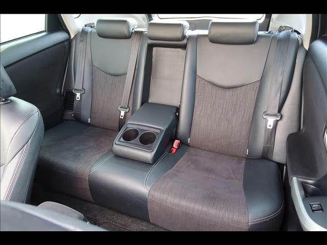 TOYOTA PRIUS 2013 Image 31