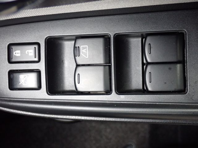 NISSAN NOTE 2018 Image 31