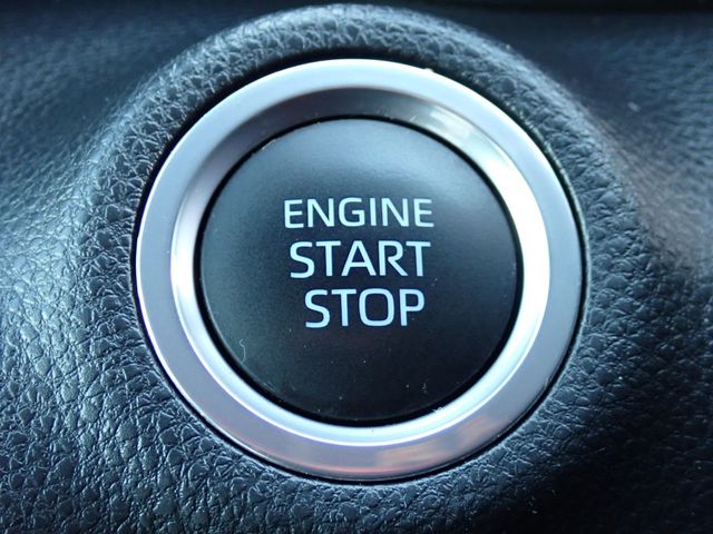 TOYOTA YARIS 2021 Image 31