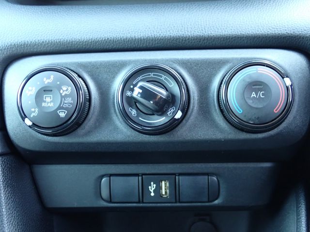 TOYOTA YARIS 2021 Image 31