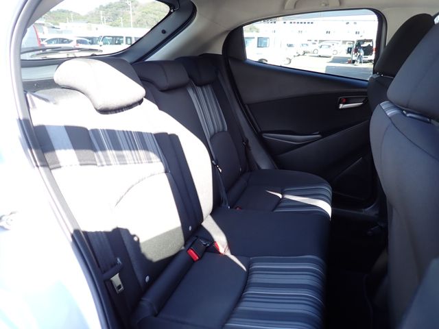 MAZDA 2 2022 Image 31