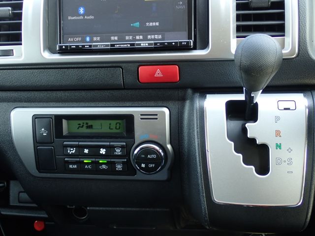 TOYOTA HIACE VAN 2WD 2020 Image 31