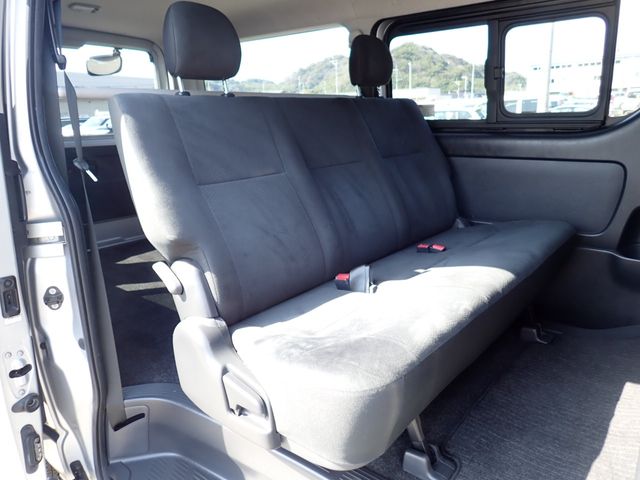 TOYOTA HIACE VAN 2WD 2020 Image 31